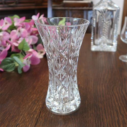 イギリスより直輸入したアンティークガラスのフラワーベース(花瓶)