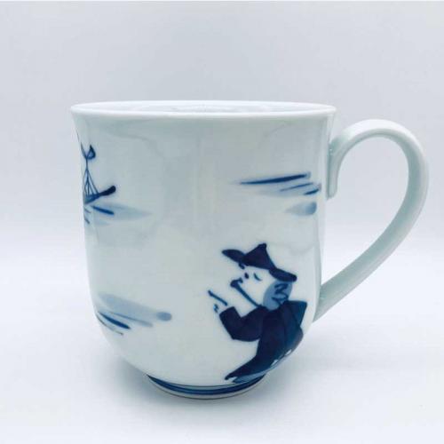 異人群反マグカップ(大)　青花　有田焼