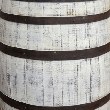アンティークホワイト色のウイスキー樽
